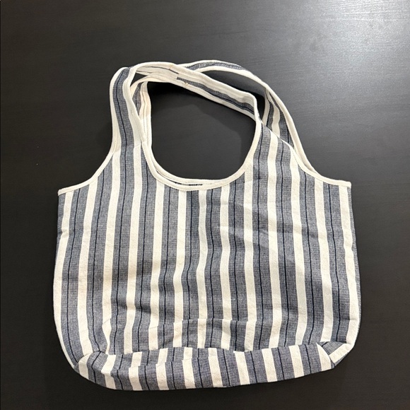 Madewell The Sicilia Tote in Indigo Stripe - Picture 4 of 5